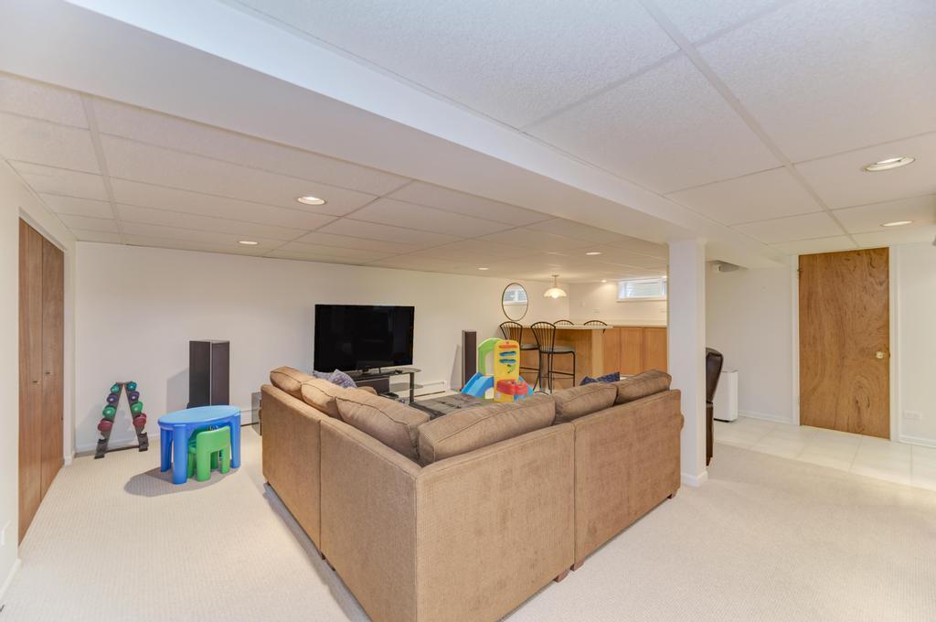 22W425 Broker Road, Medinah, IL 60157