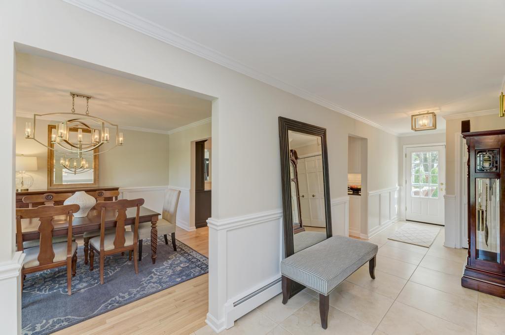 22W425 Broker Road, Medinah, IL 60157