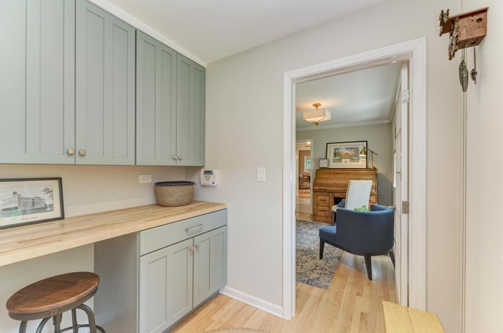 22W425 Broker Road, Medinah, IL 60157