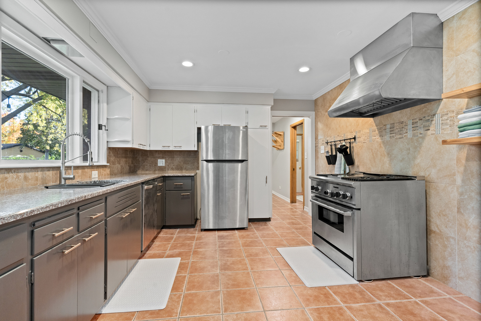 615 Tiffany Drive, Waukegan, IL 60085