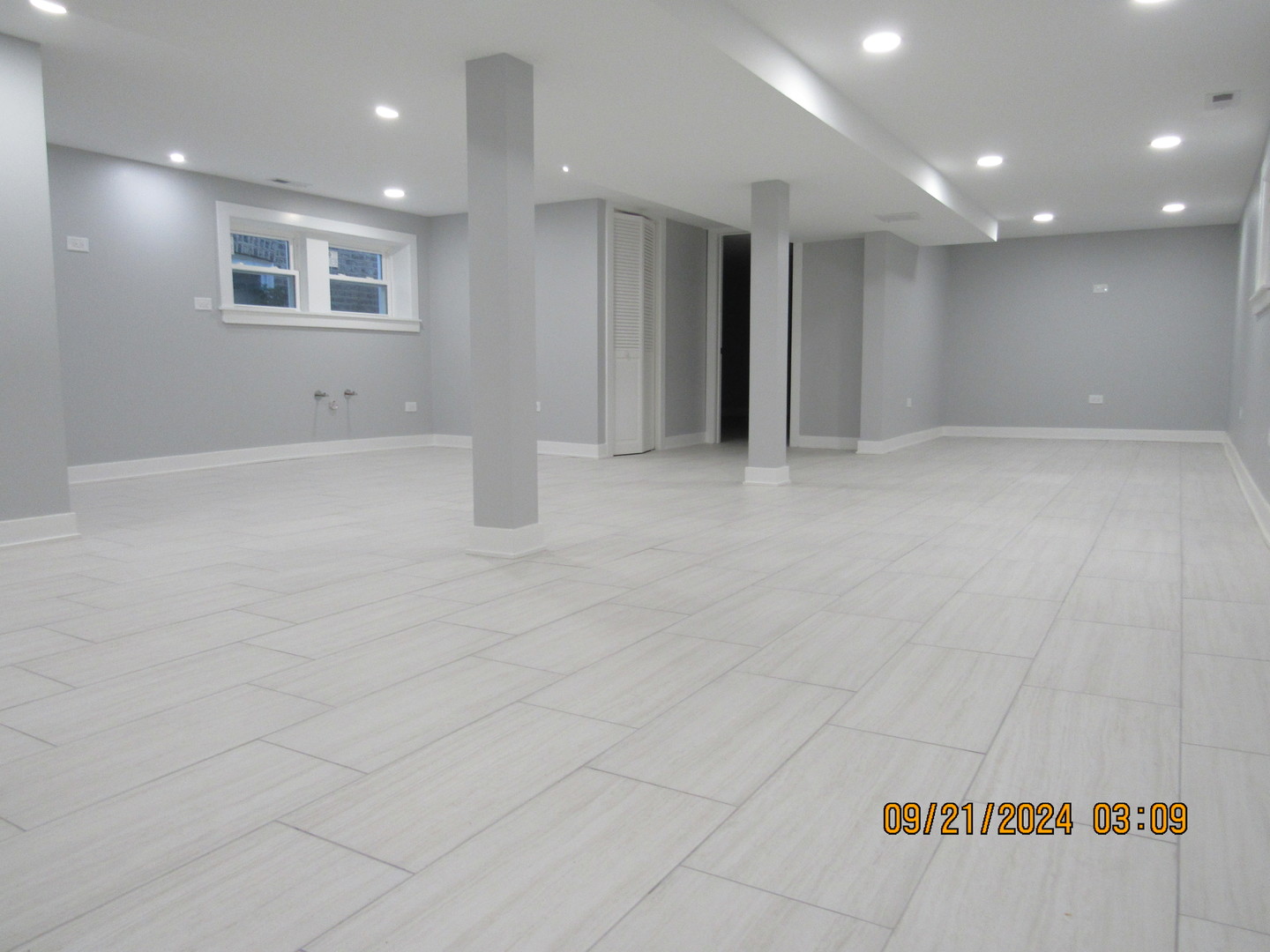 5423 N Sawyer Avenue, Chicago, IL 60625