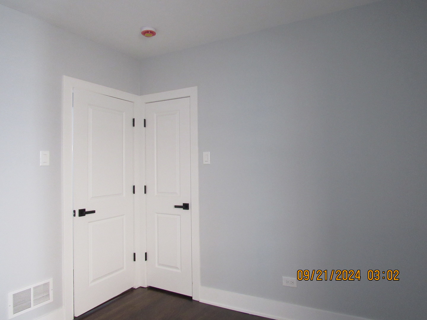 5423 N Sawyer Avenue, Chicago, IL 60625