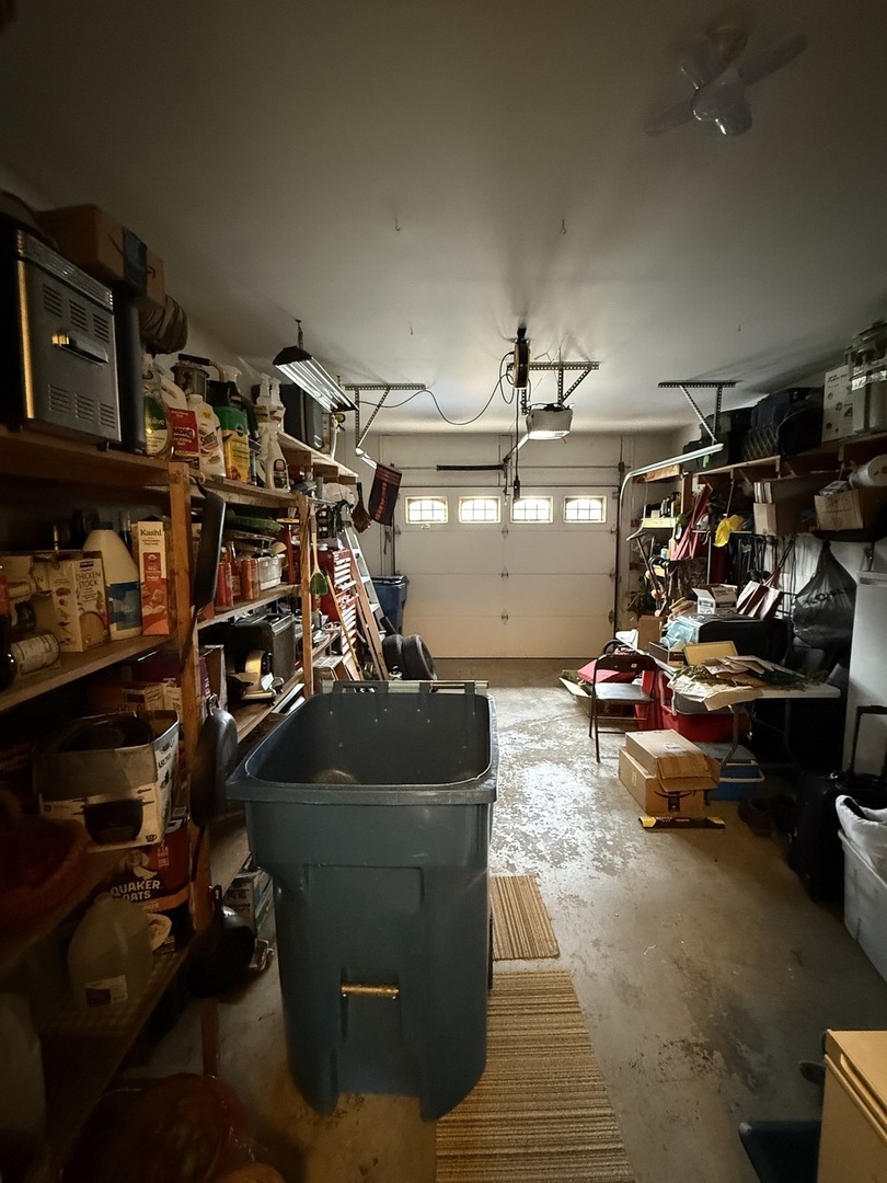 112-114 wright Drive, Utica, IL 61373