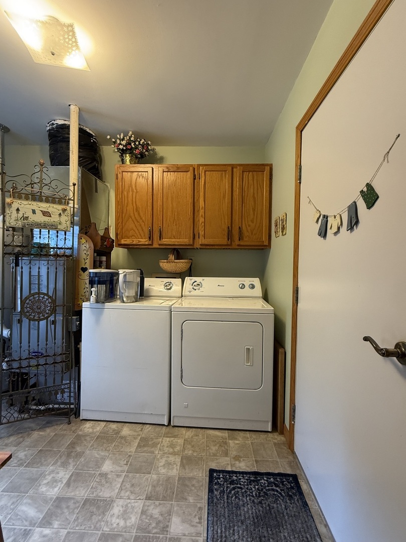 112-114 wright Drive, Utica, IL 61373