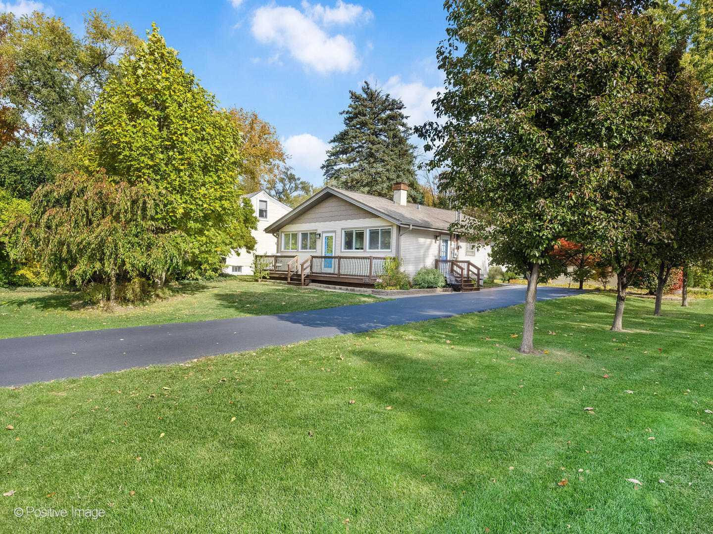 6029 Pershing Avenue, Downers Grove, IL 60516