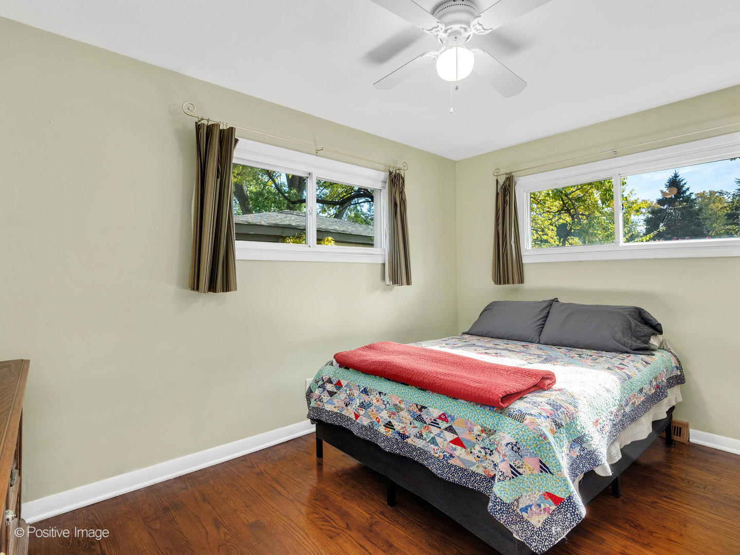 6029 Pershing Avenue, Downers Grove, IL 60516