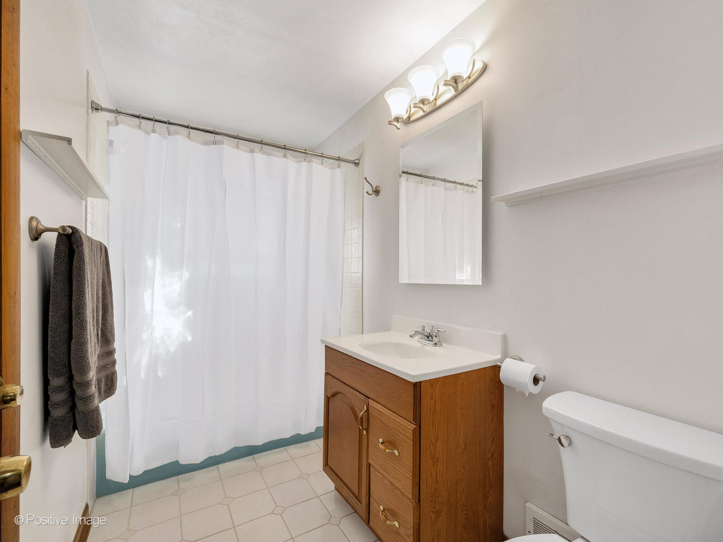 6029 Pershing Avenue, Downers Grove, IL 60516