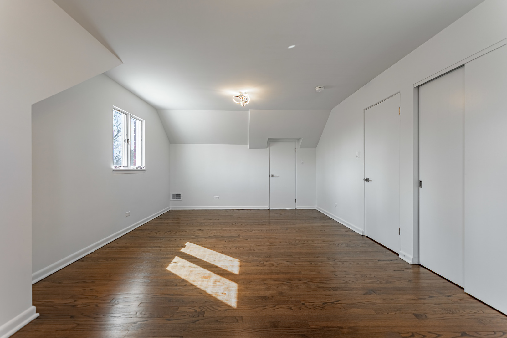 4313 Elm Avenue, Lyons, IL 60534