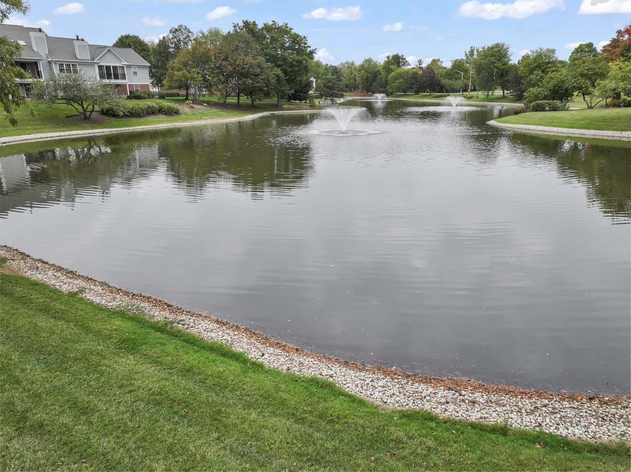 910 Persimmon Lane #A, Mount Prospect, IL 60056