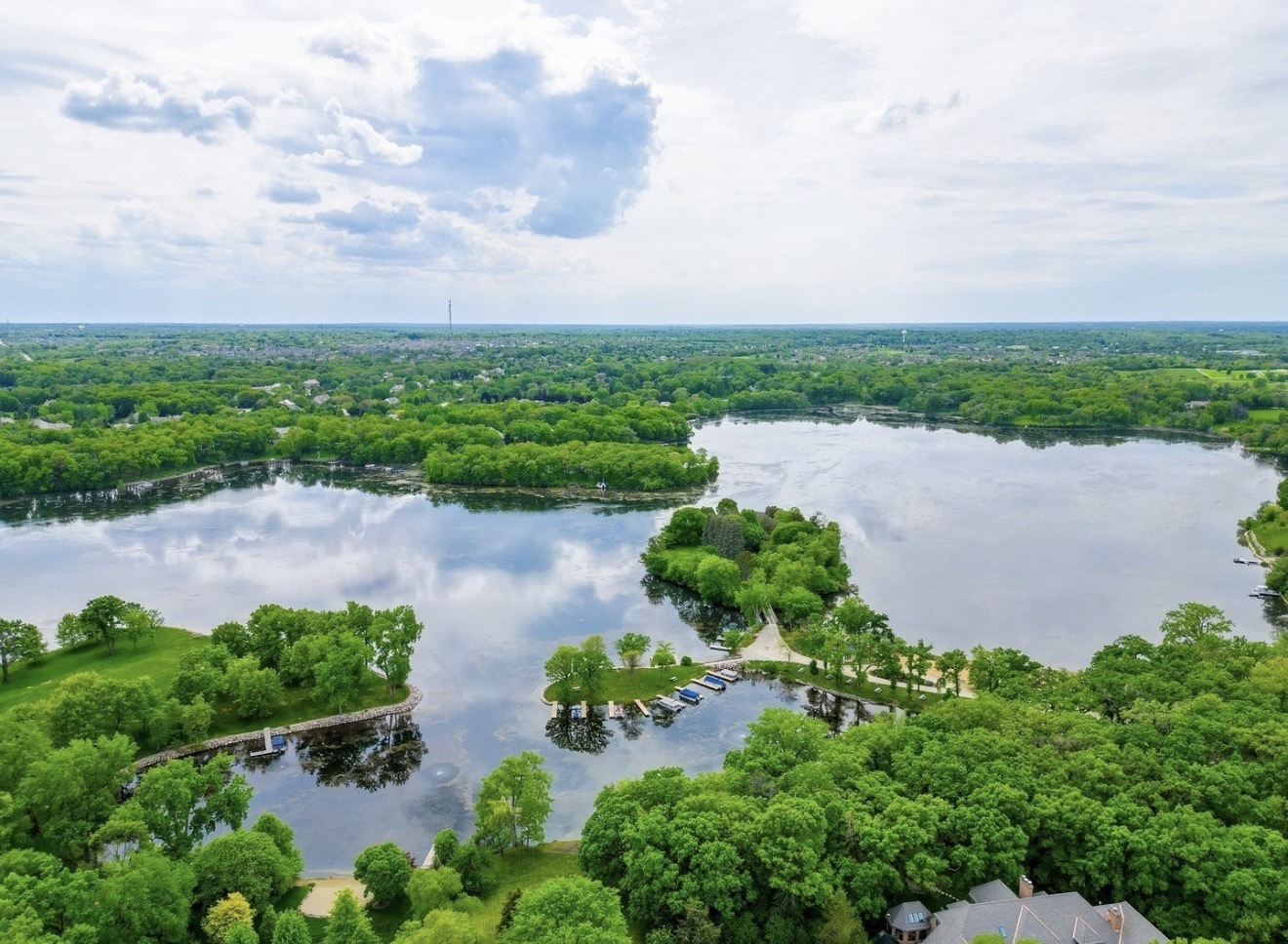 26955 N COUNTRYSIDE LAKE Drive, Mundelein, IL 60060