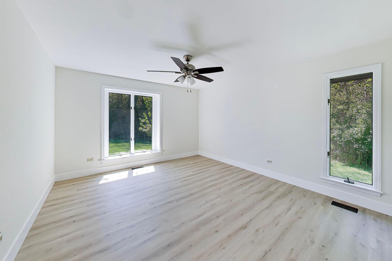 26955 N COUNTRYSIDE LAKE Drive, Mundelein, IL 60060