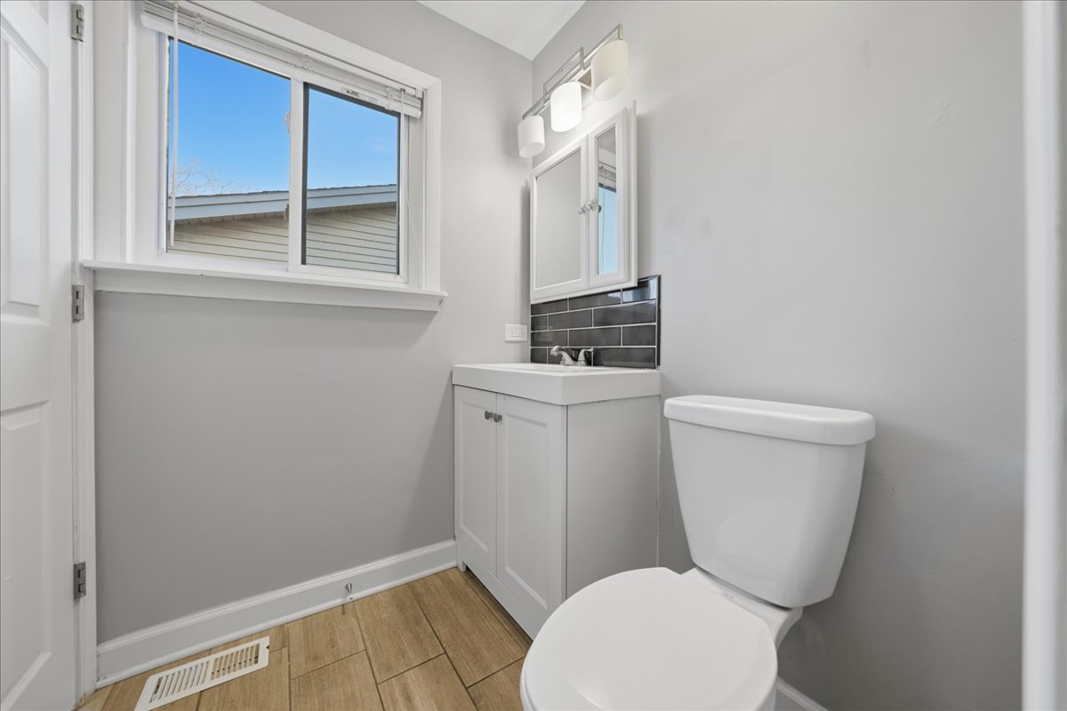 1081 Hunter Street, Lombard, IL 60148