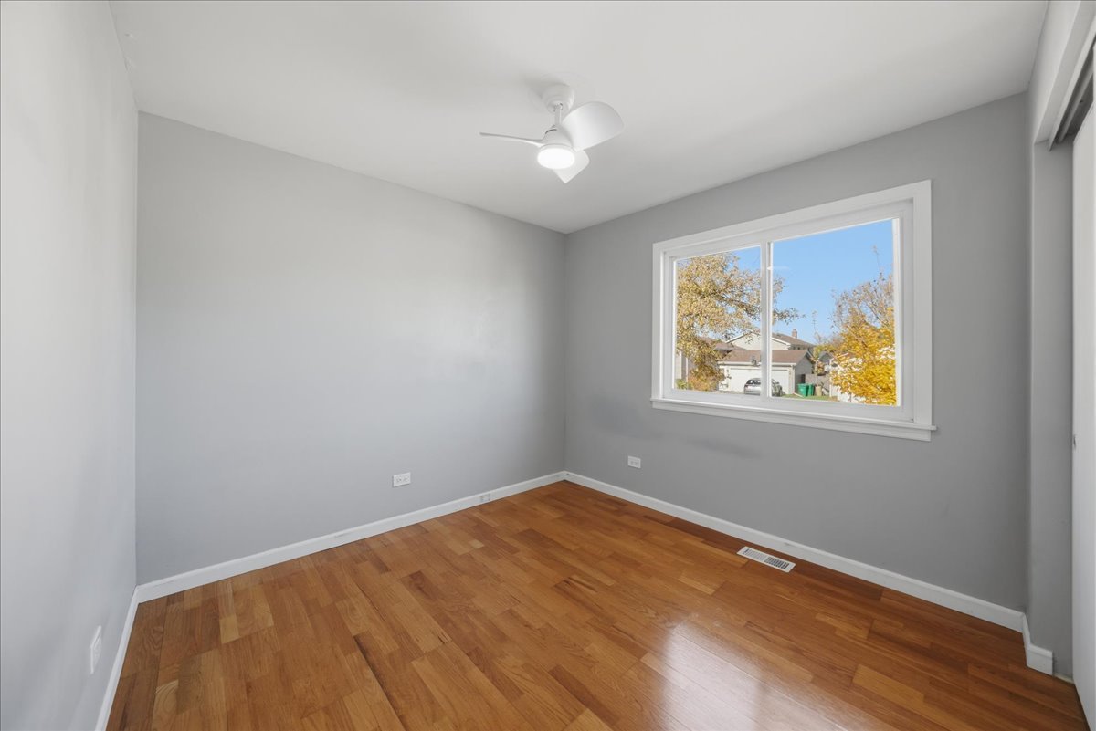 1081 Hunter Street, Lombard, IL 60148