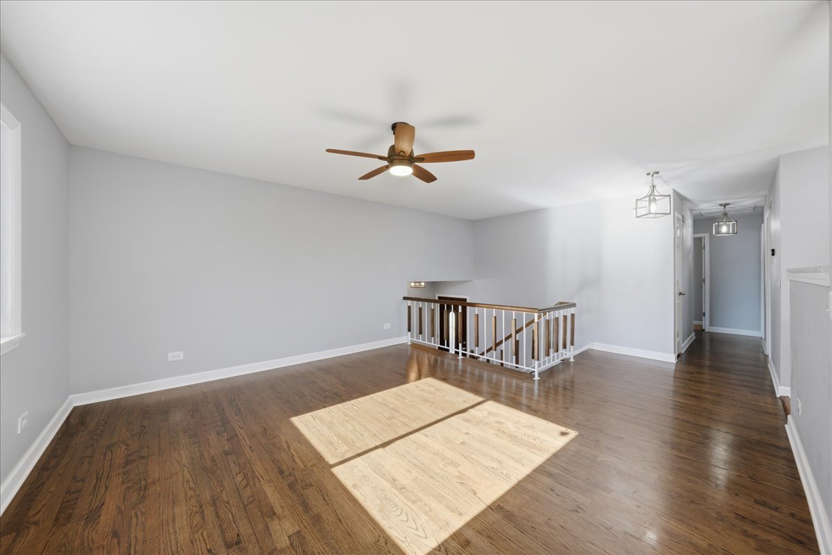 1081 Hunter Street, Lombard, IL 60148