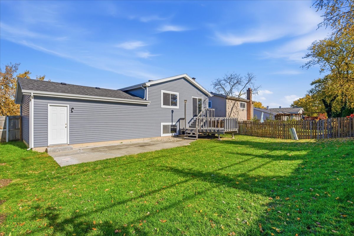 1081 Hunter Street, Lombard, IL 60148