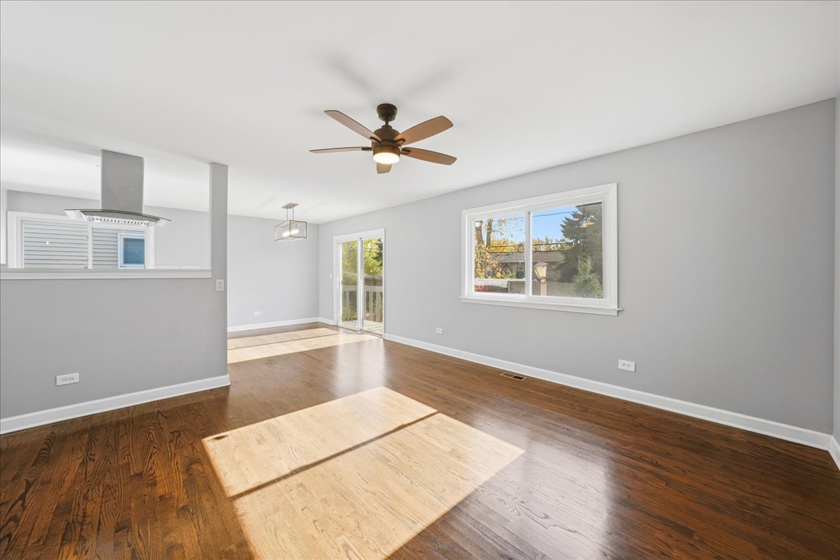 1081 Hunter Street, Lombard, IL 60148