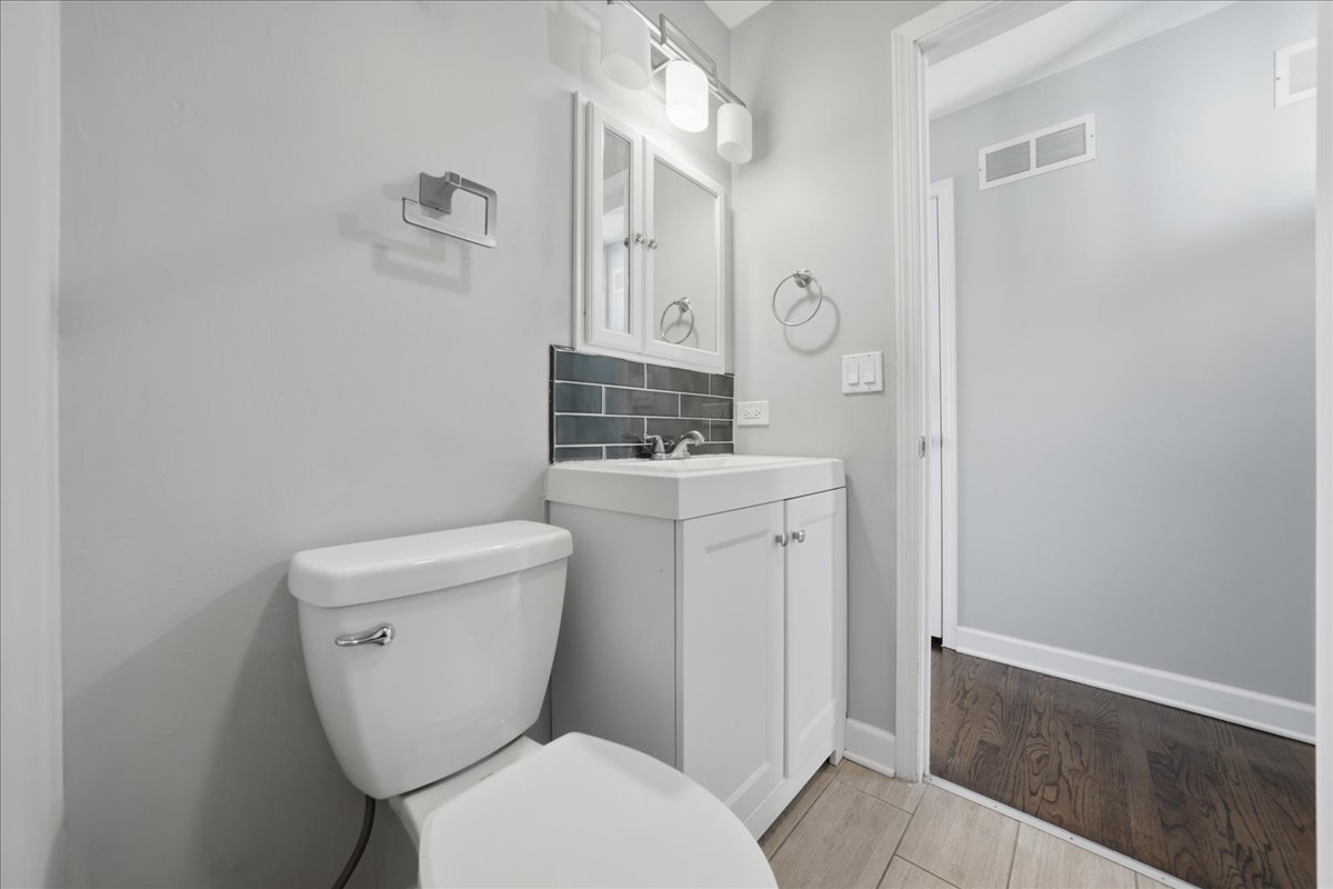 1081 Hunter Street, Lombard, IL 60148