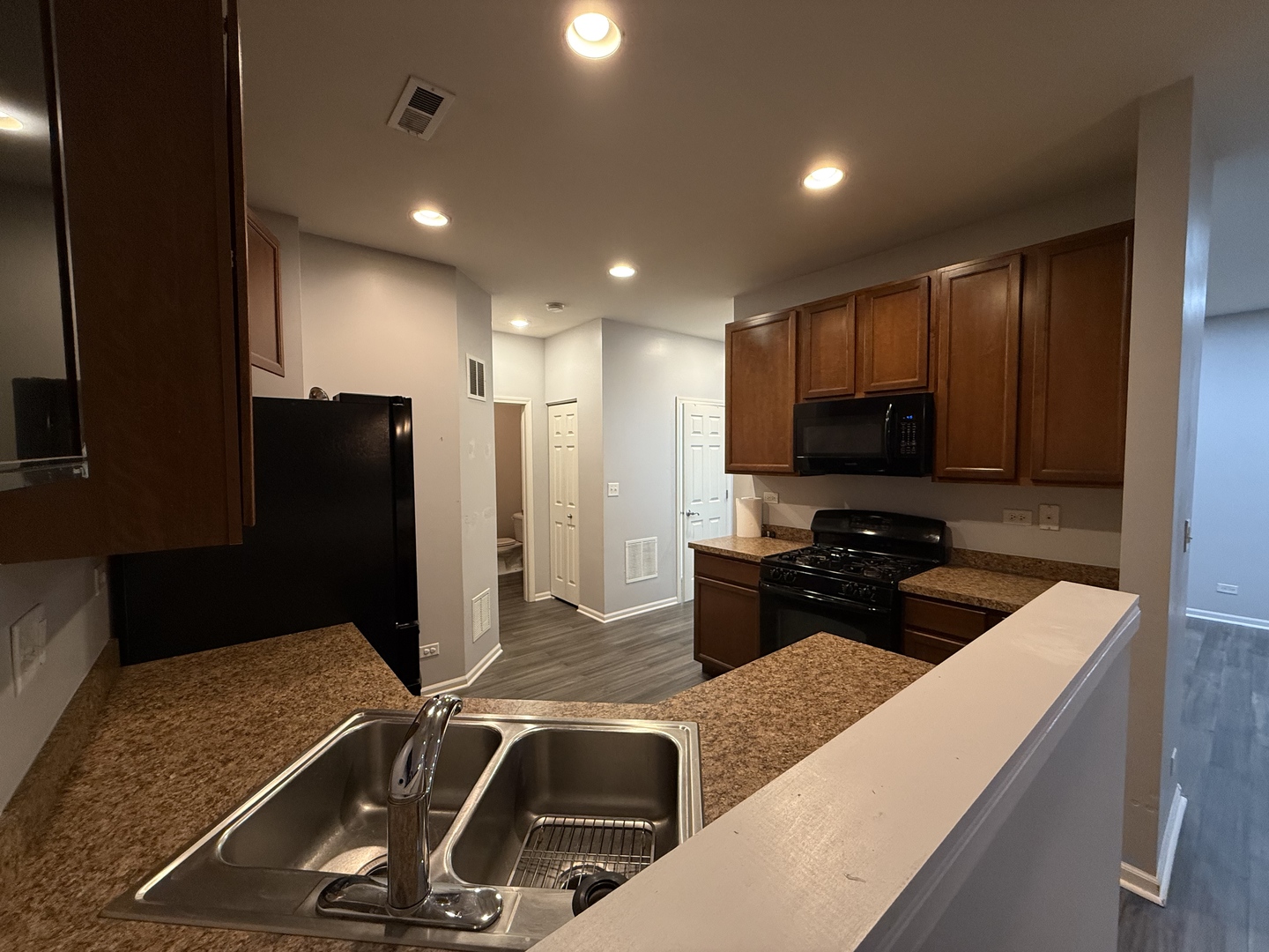 433 Acushnet Street #433, Elgin, IL 60124