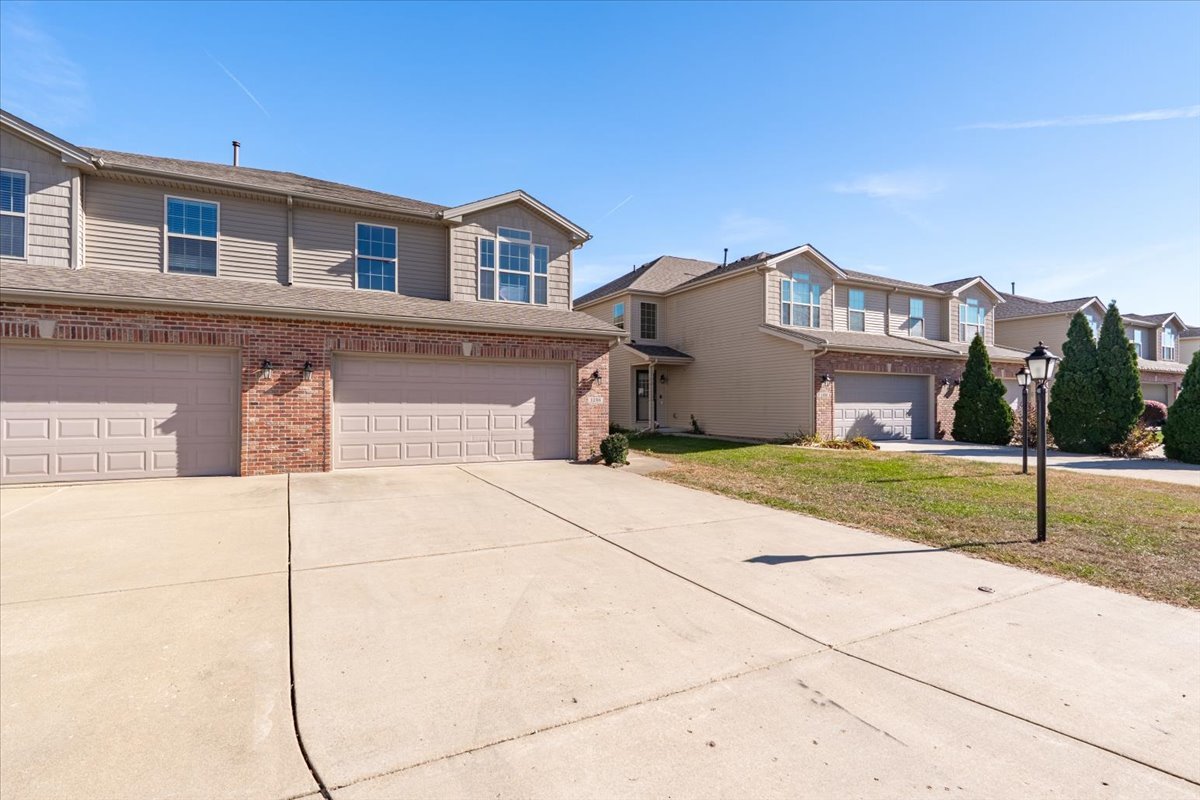 1236 Blue Bill Way, Normal, IL 61761