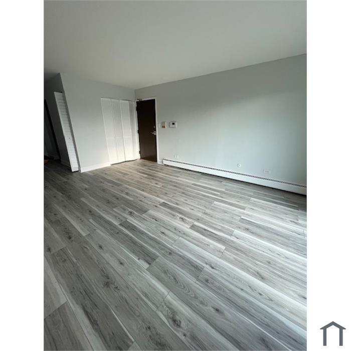 267 Shorewood Drive #2A, Glendale Heights, IL 60139