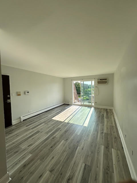 267 Shorewood Drive #2A, Glendale Heights, IL 60139