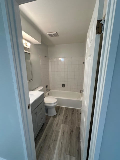 267 Shorewood Drive #2A, Glendale Heights, IL 60139