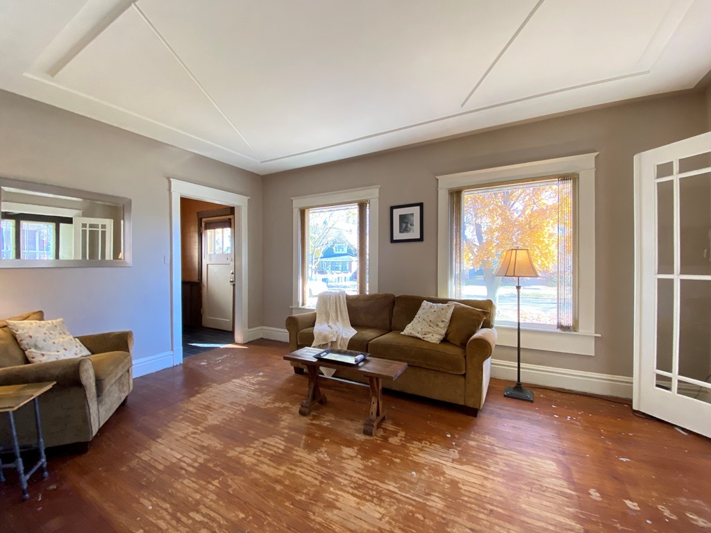 517 N Prairie Avenue, Joliet, IL 60435