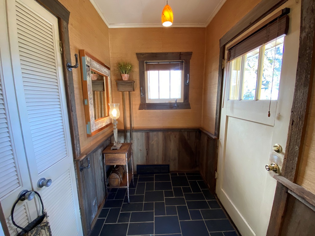 517 N Prairie Avenue, Joliet, IL 60435