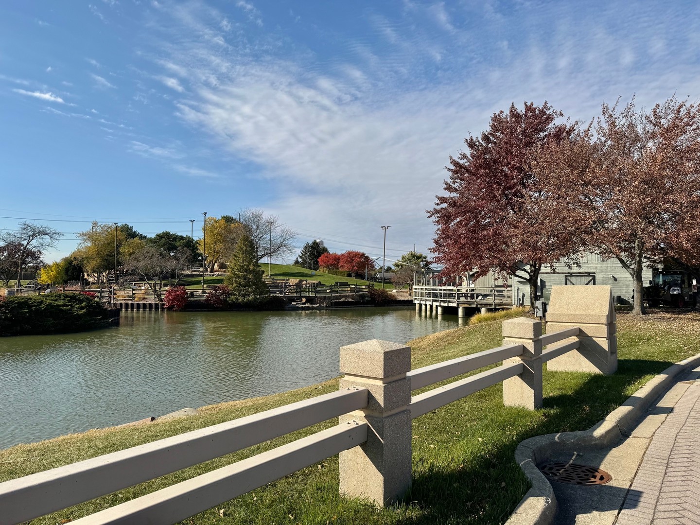 911 E Villa Drive, Des Plaines, IL 60016