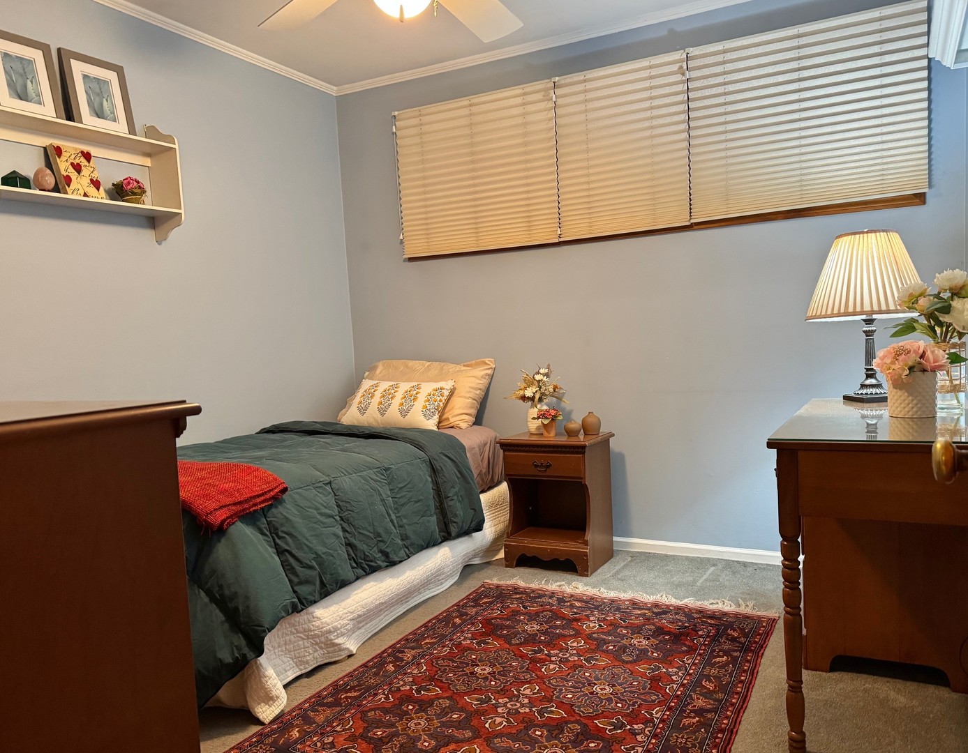 911 E Villa Drive, Des Plaines, IL 60016