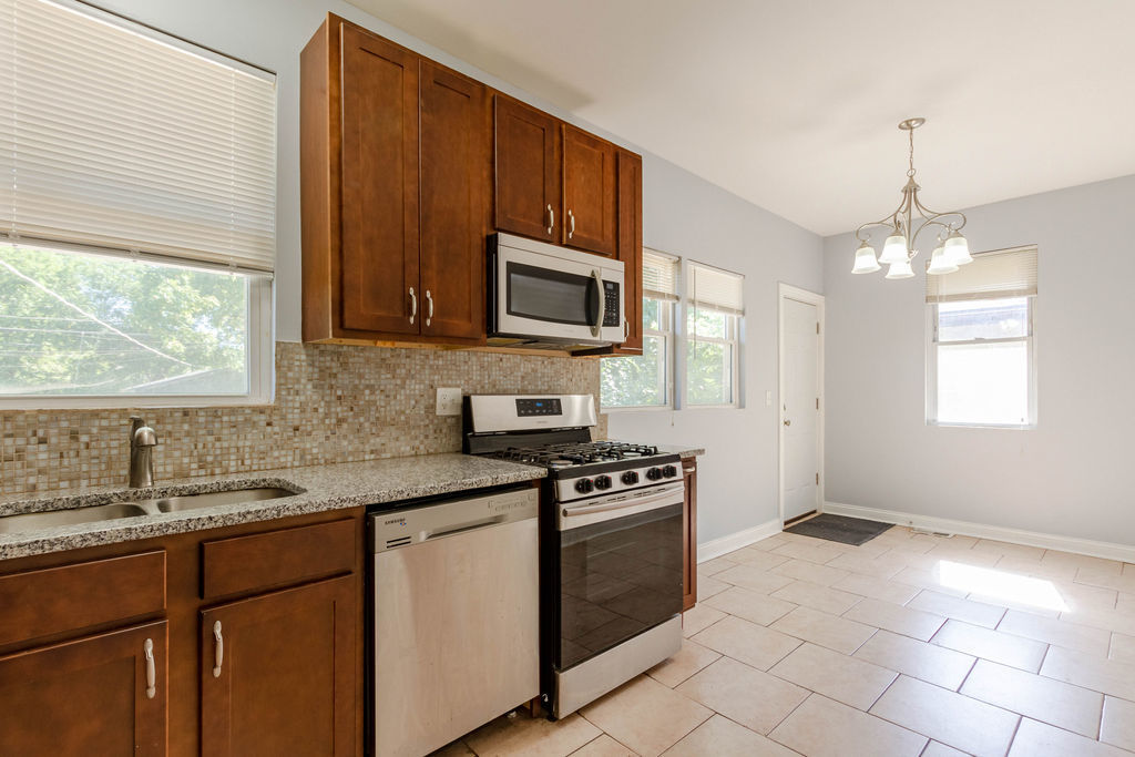 7933 S Constance Avenue, Chicago, IL 60617