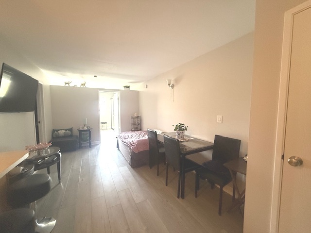 3170 W Monroe Street #309, Waukegan, IL 60085