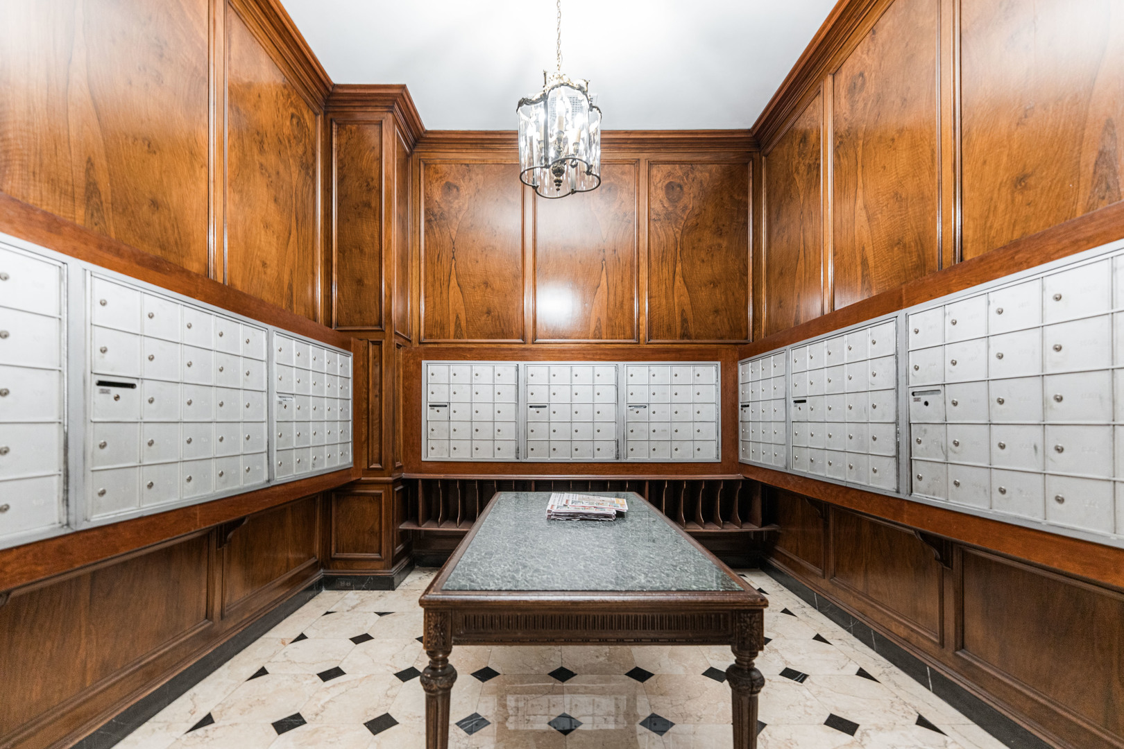 2000 N Lincoln Park West Parkway #607, Chicago, IL 60614