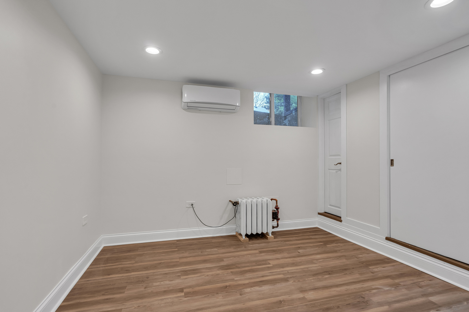 1155 Saint Johns Avenue #H, Highland Park, IL 60035