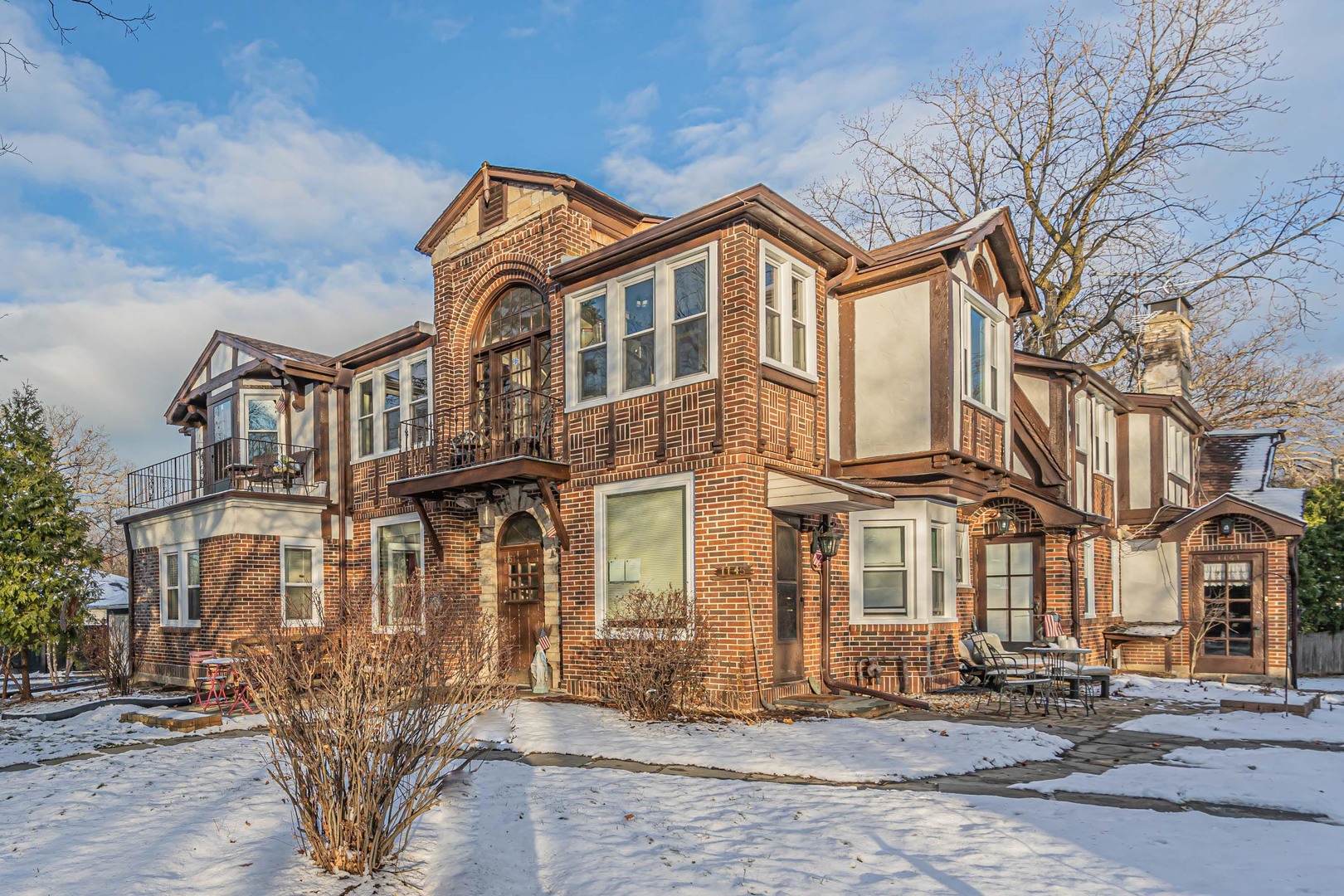 1155 Saint Johns Avenue #H, Highland Park, IL 60035
