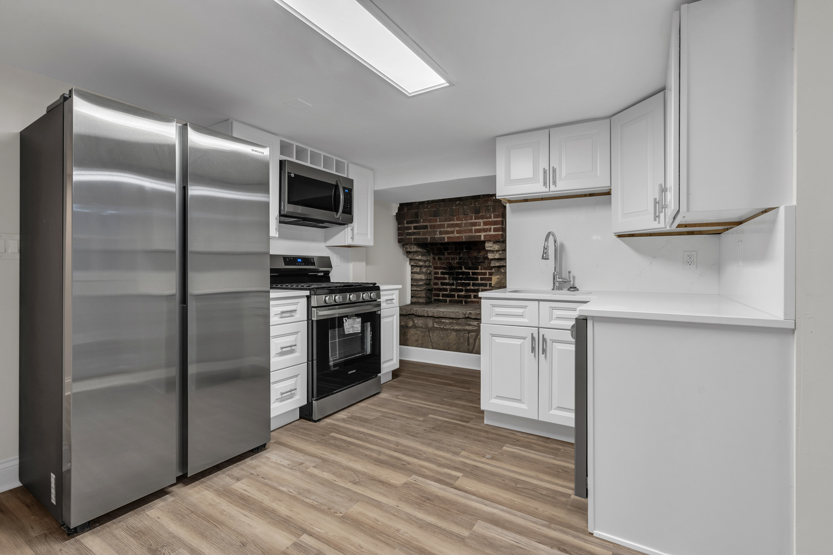 1155 Saint Johns Avenue #H, Highland Park, IL 60035