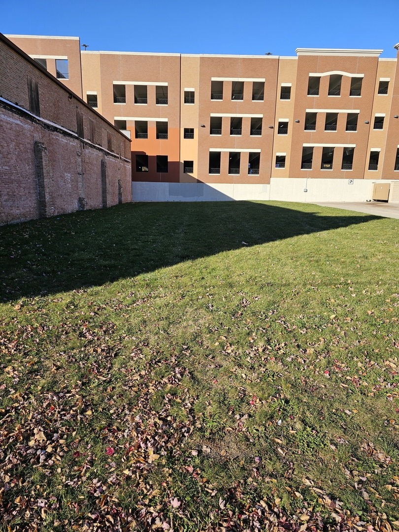 216 Prairie Street, Elgin, IL 60120