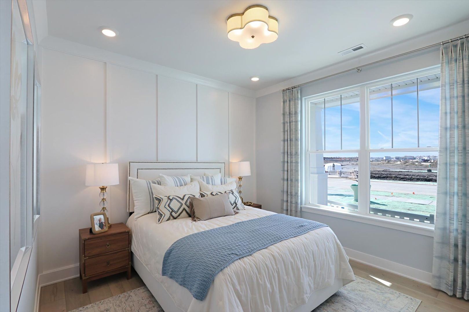 734 Alberta Avenue, Oswego, IL 60543