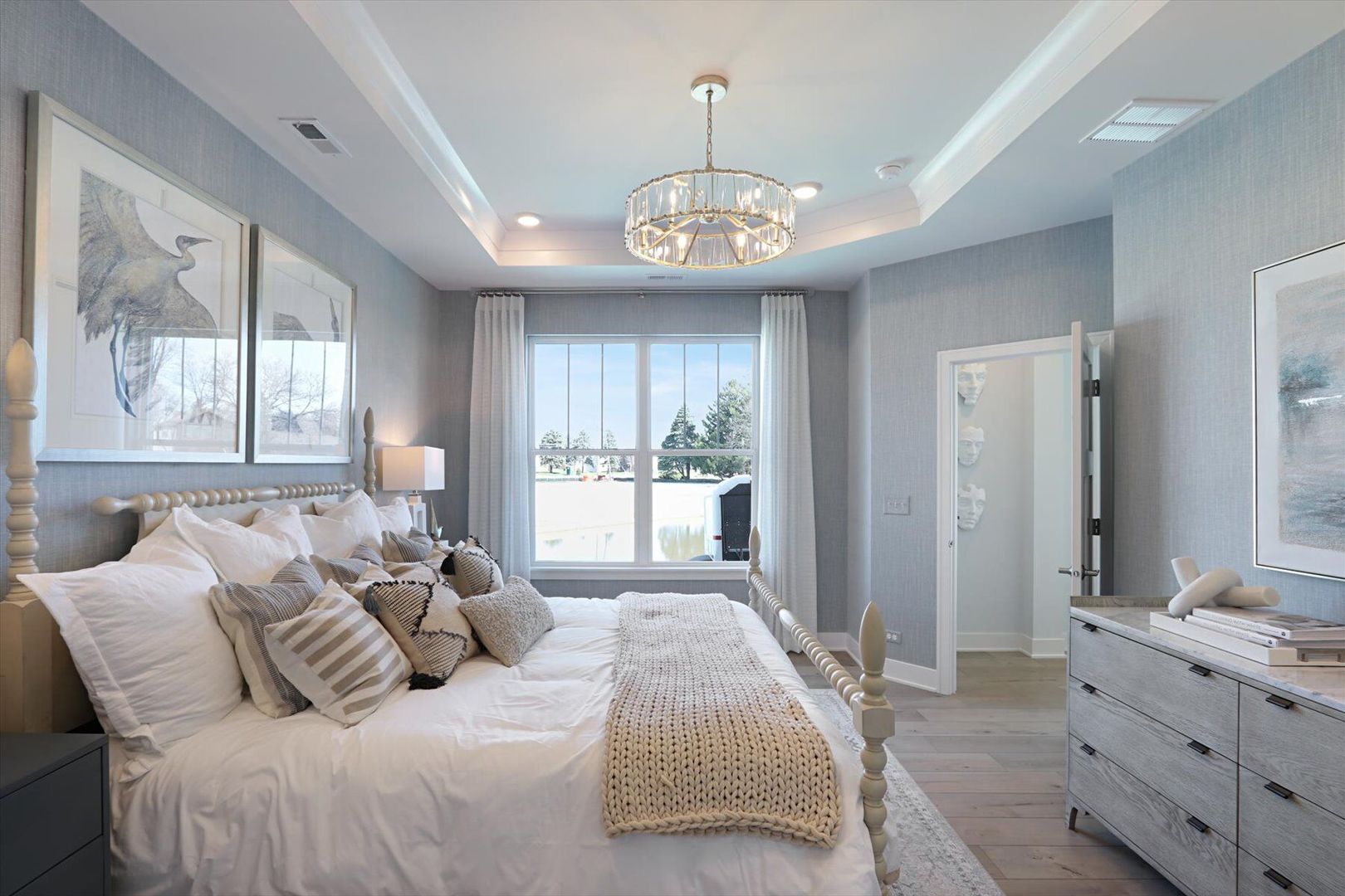 734 Alberta Avenue, Oswego, IL 60543