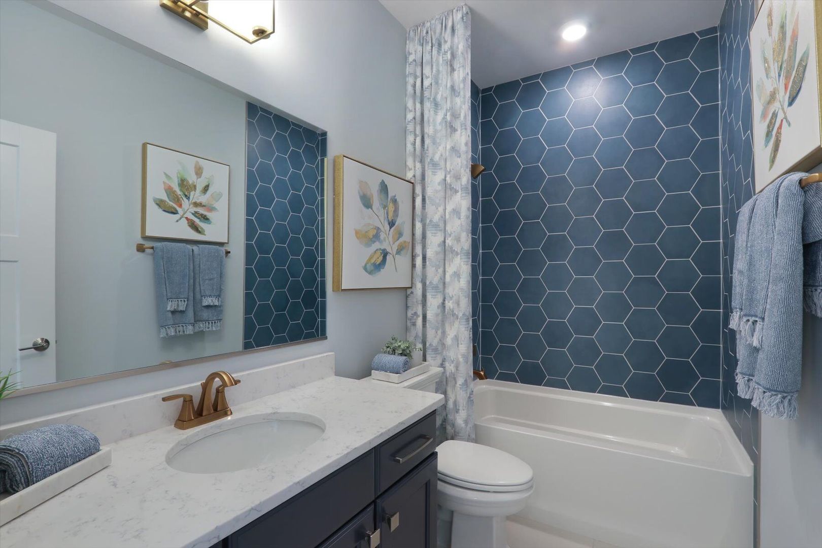 734 Alberta Avenue, Oswego, IL 60543