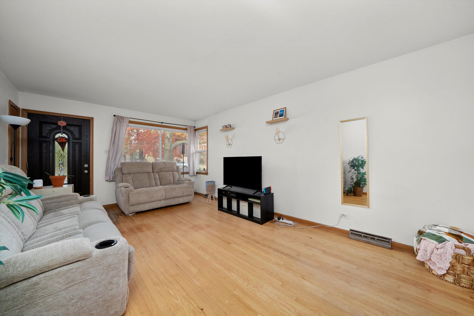 7228 S Oketo Avenue, Bridgeview, IL 60455