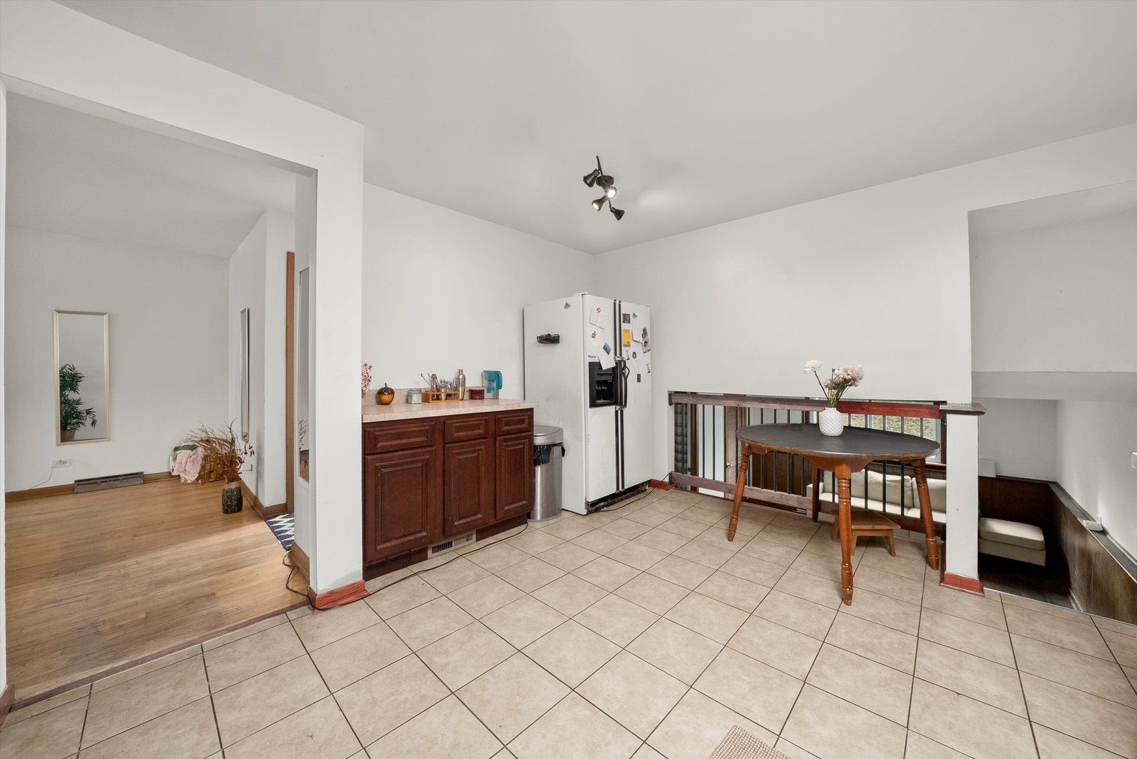 7228 S Oketo Avenue, Bridgeview, IL 60455