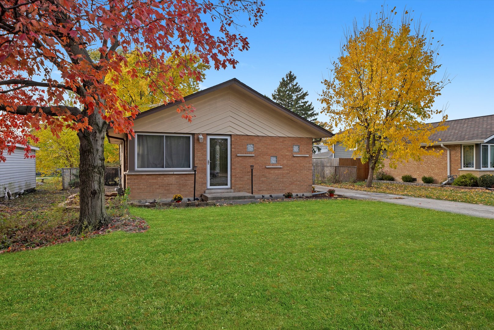 7228 S Oketo Avenue, Bridgeview, IL 60455