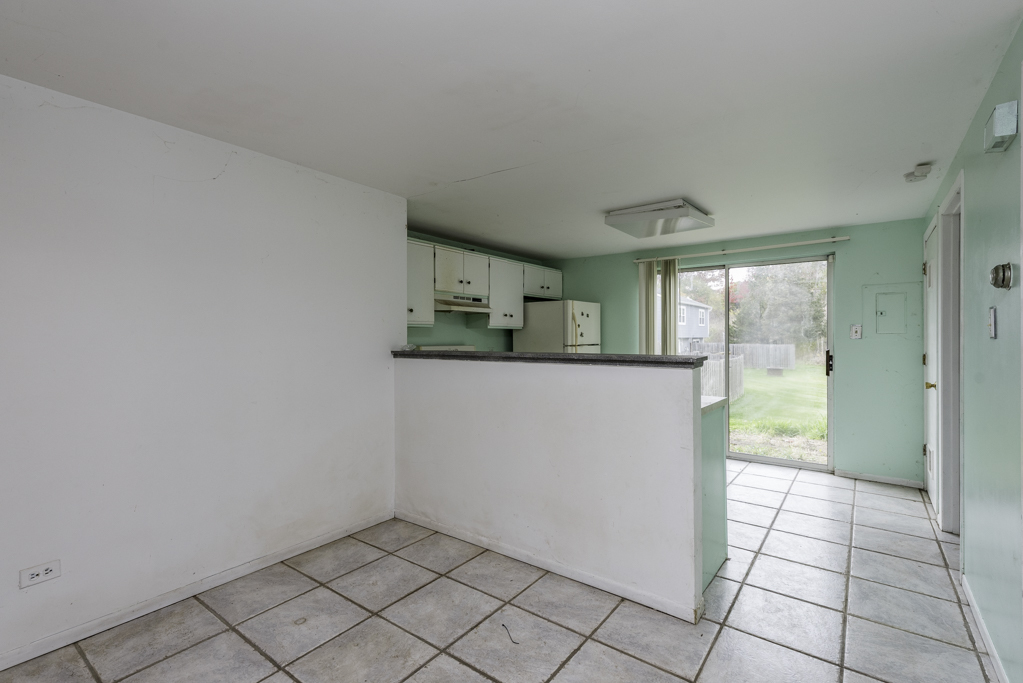 542 Normandie Lane, Round Lake Beach, IL 60073