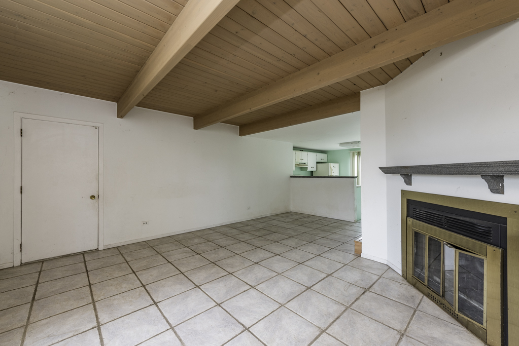 542 Normandie Lane, Round Lake Beach, IL 60073