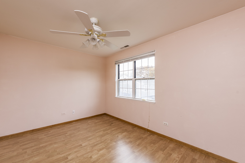 542 Normandie Lane, Round Lake Beach, IL 60073