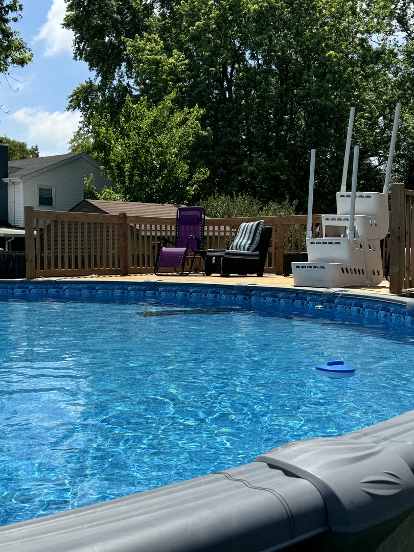 616 Ca Crest Drive, Shorewood, IL 60404