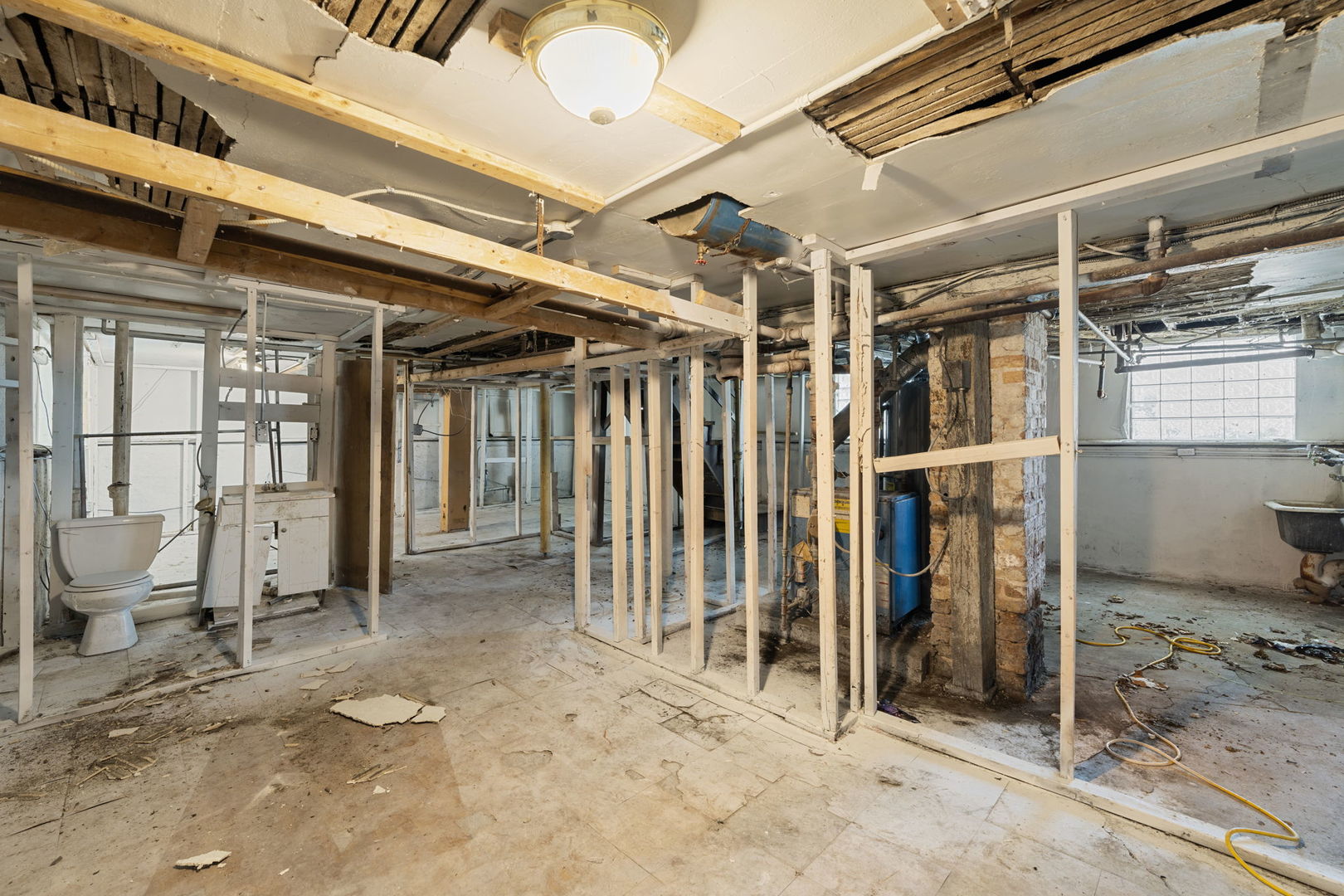 1059 N Lorel Avenue, Chicago, IL 60651