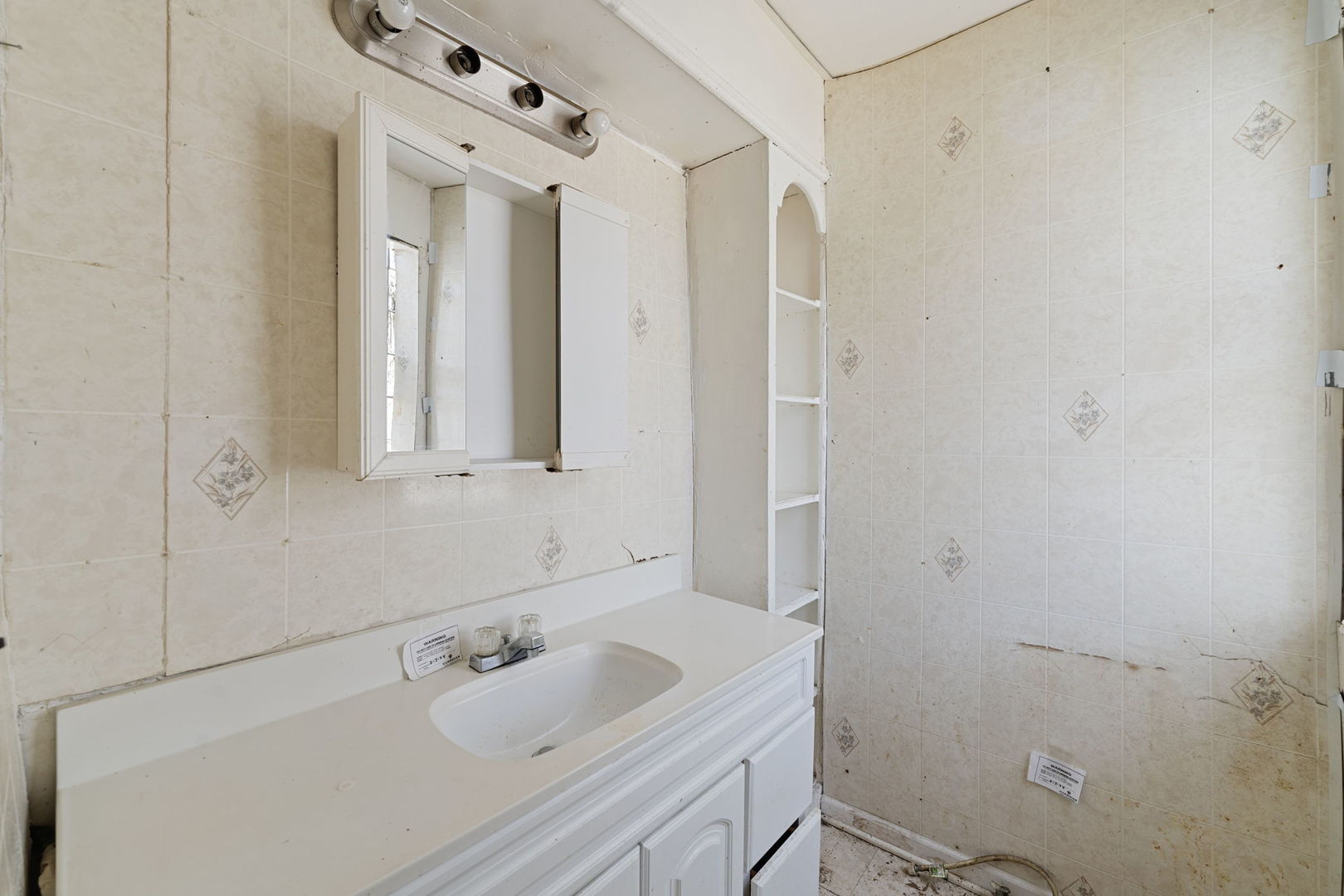 1059 N Lorel Avenue, Chicago, IL 60651