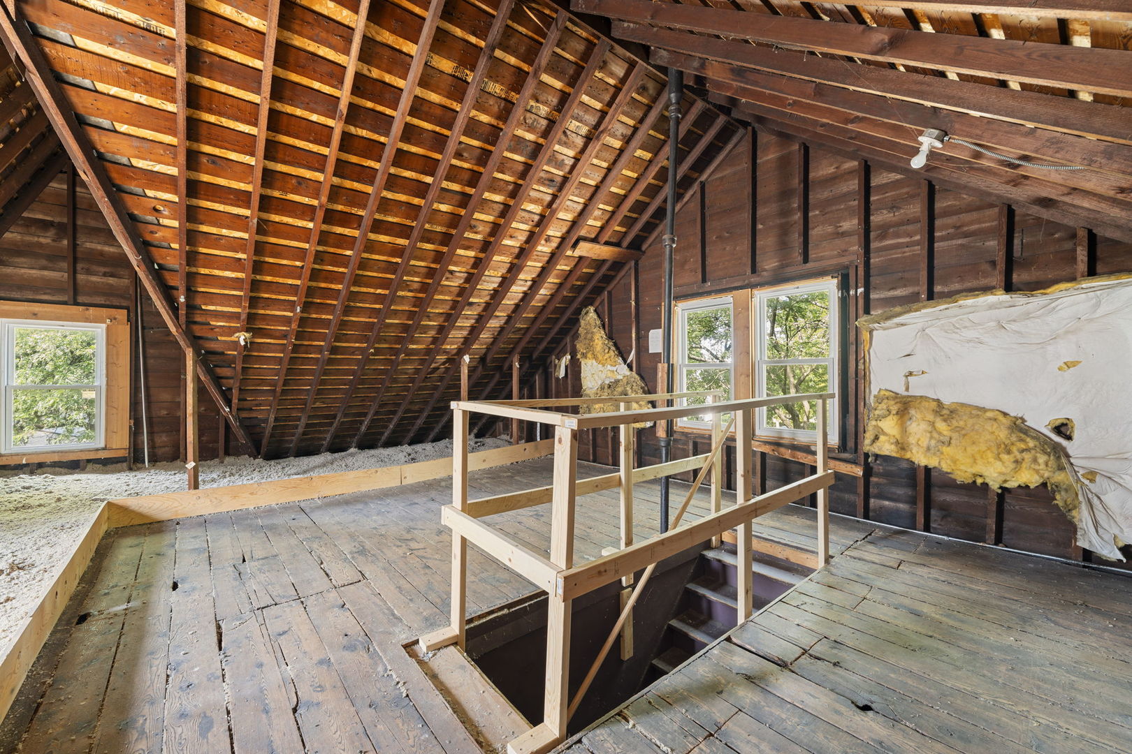 1059 N Lorel Avenue, Chicago, IL 60651